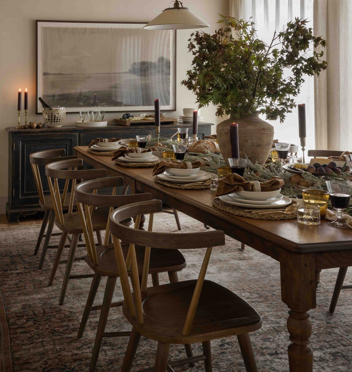 The Beauty of Classic Dining Room Sets