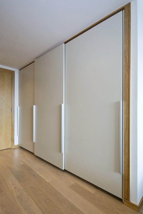 The Benefits of a Sliding Door Wardrobe for Your Home