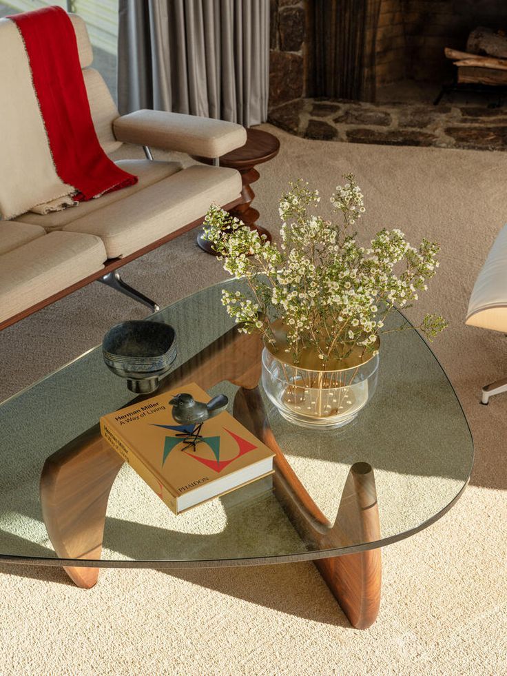 The Essential Piece of Furniture for Your Living Room: A Guide to the Perfect Coffee Table