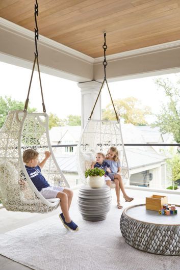 The Ultimate Guide to Choosing the Perfect Patio Swing for Your Outdoor Oasis