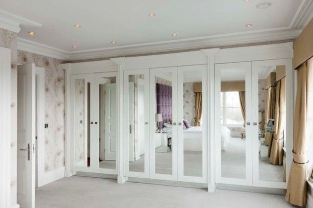 The Versatile Design of Mirrored Sliding Closet Doors