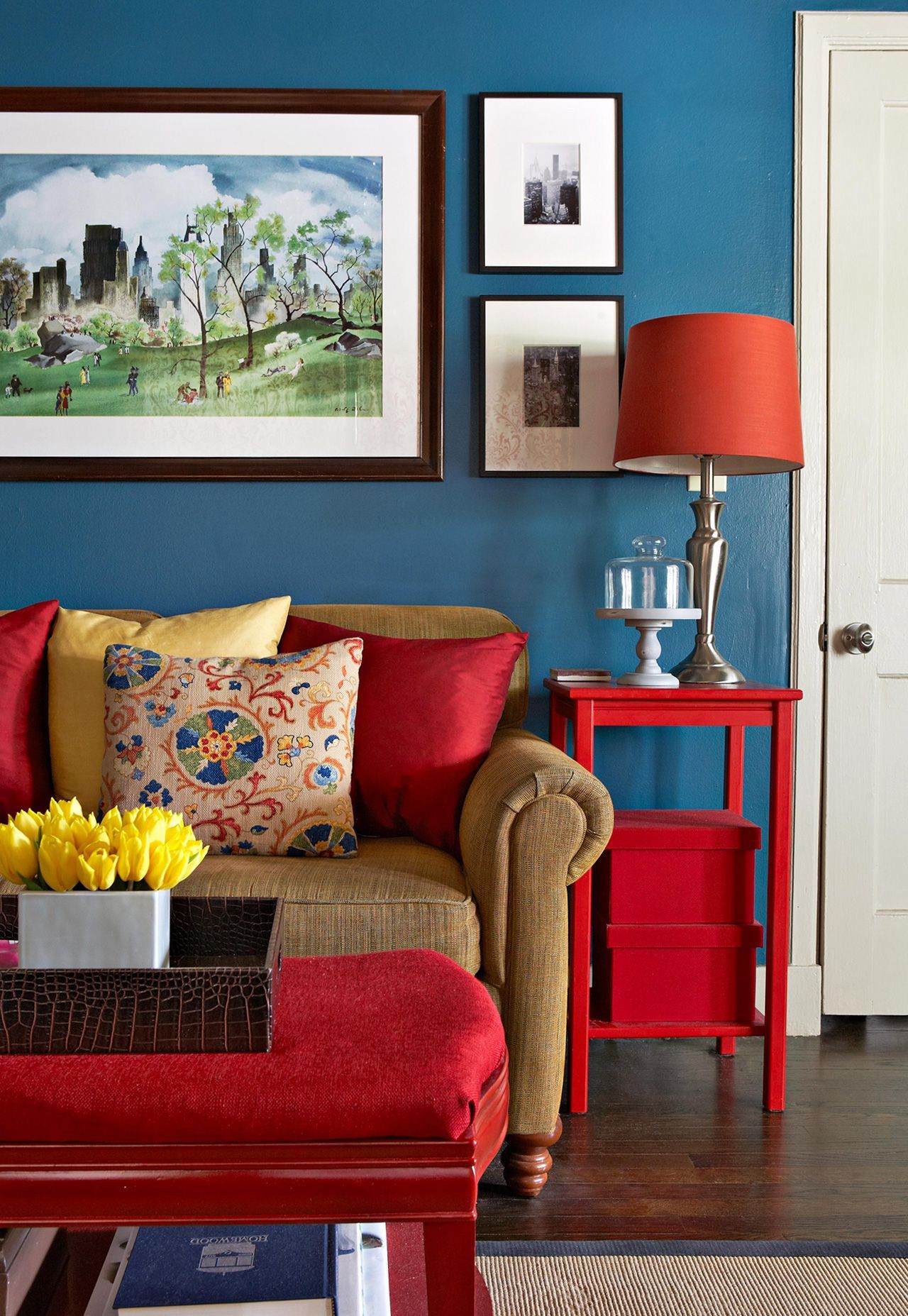 Vibrant Red Living Room Furniture: Bringing Bold Style to Your Space