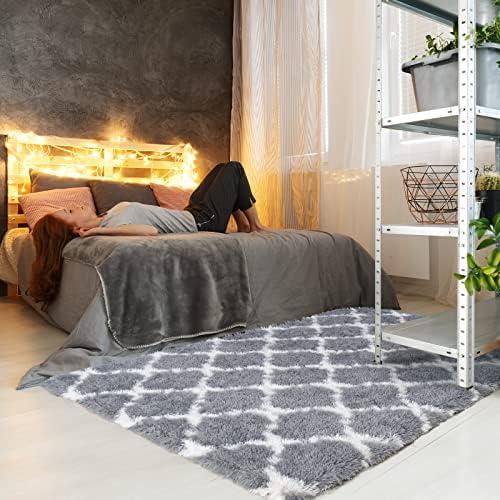 Transforming Our Space: A Review of Comeet's Cozy Shag Rug