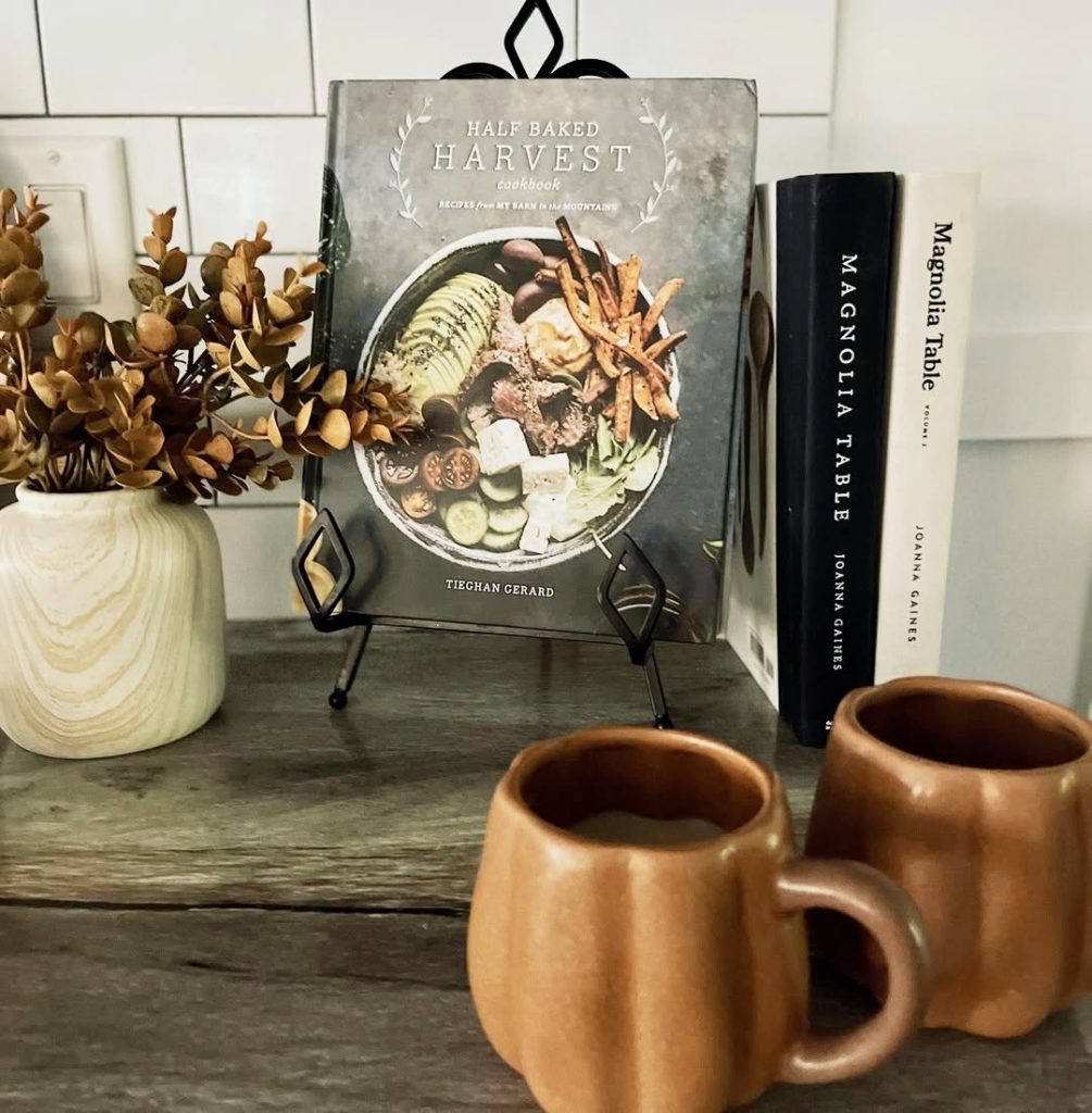 Cozy Fall Reading Nook