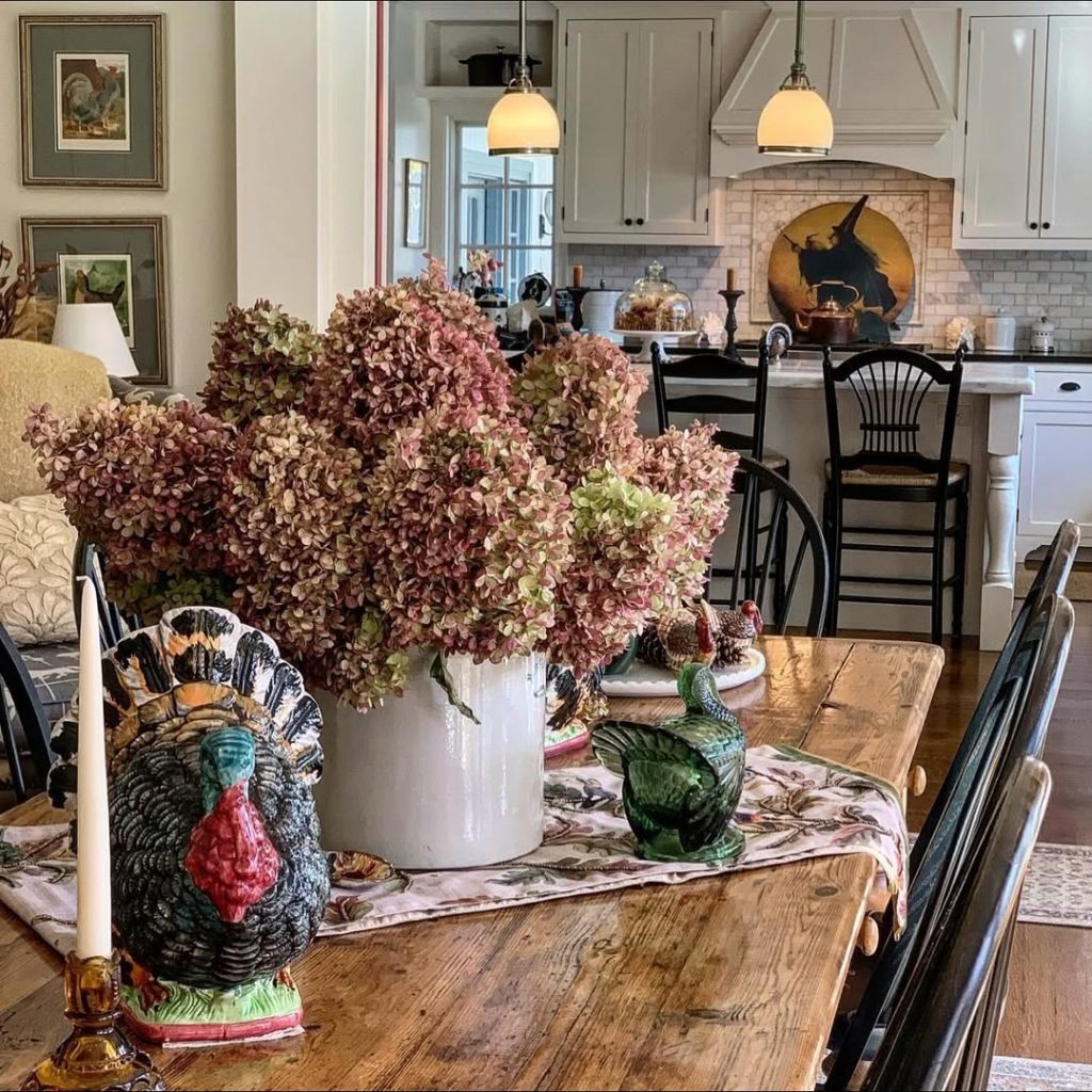 Farmhouse Table with Florals and Turkeys