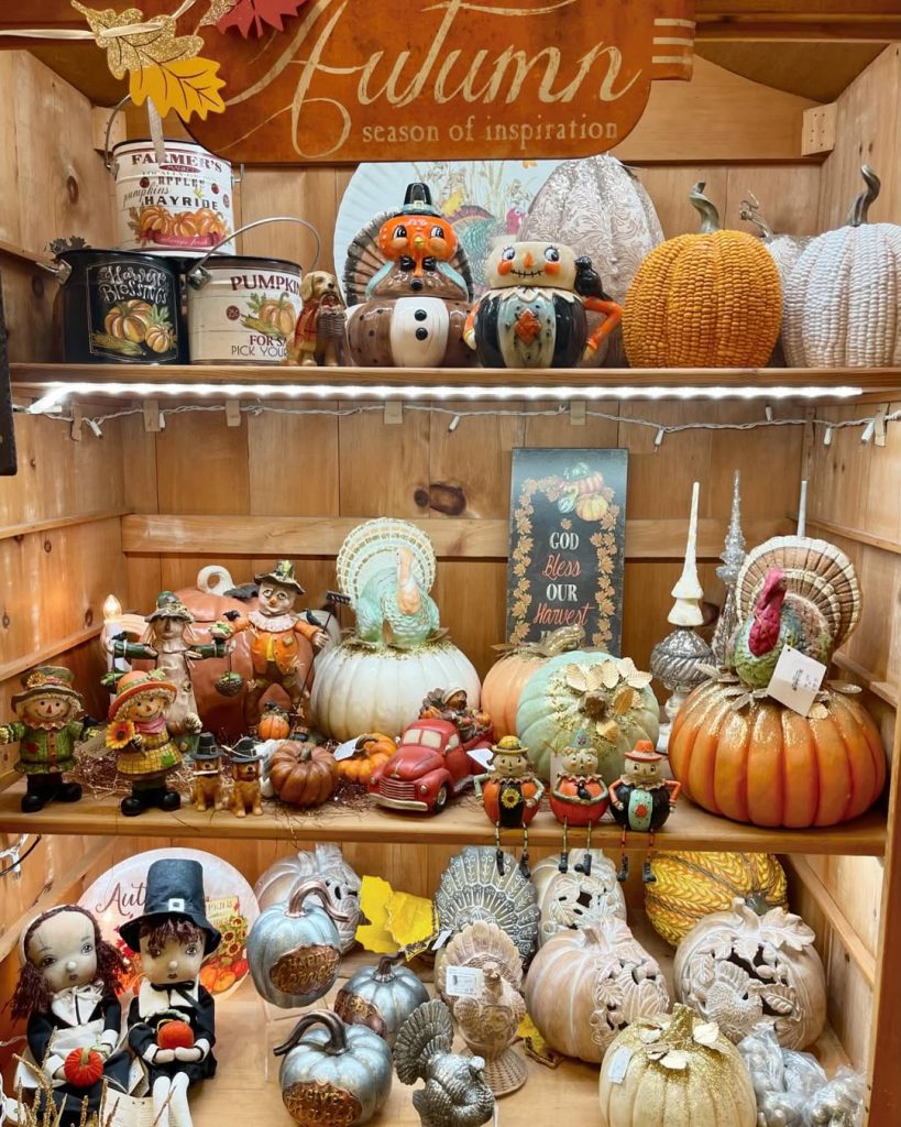 Whimsical Thanksgiving Shelf Display