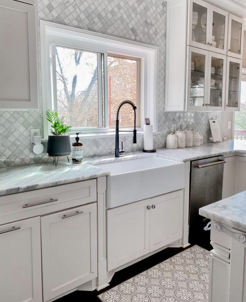 Modern Farmhouse Kitchen with Patterned Tiles