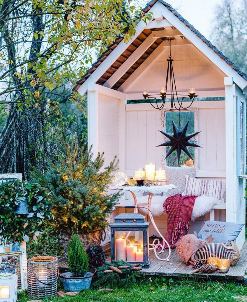 Cozy holiday corner in backyard