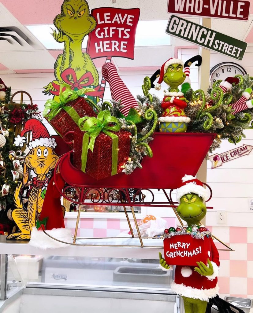Grinch Sleigh and Gifts
