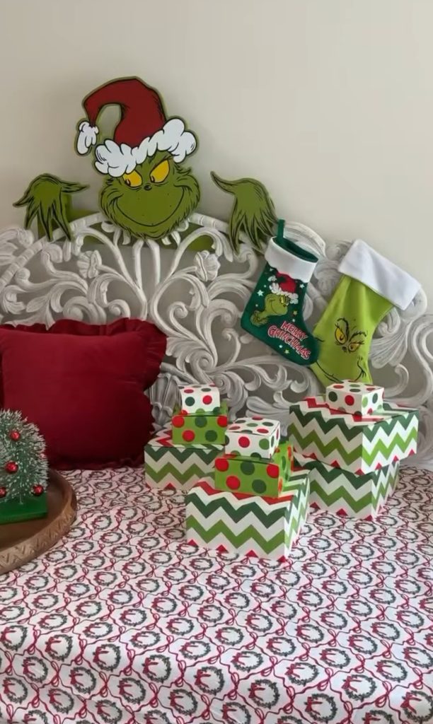Cozy Grinch Table Display