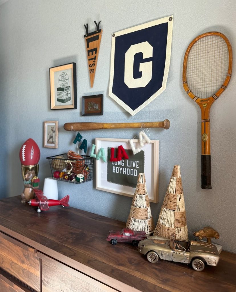 Vintage-inspired Christmas decor with DIY elements