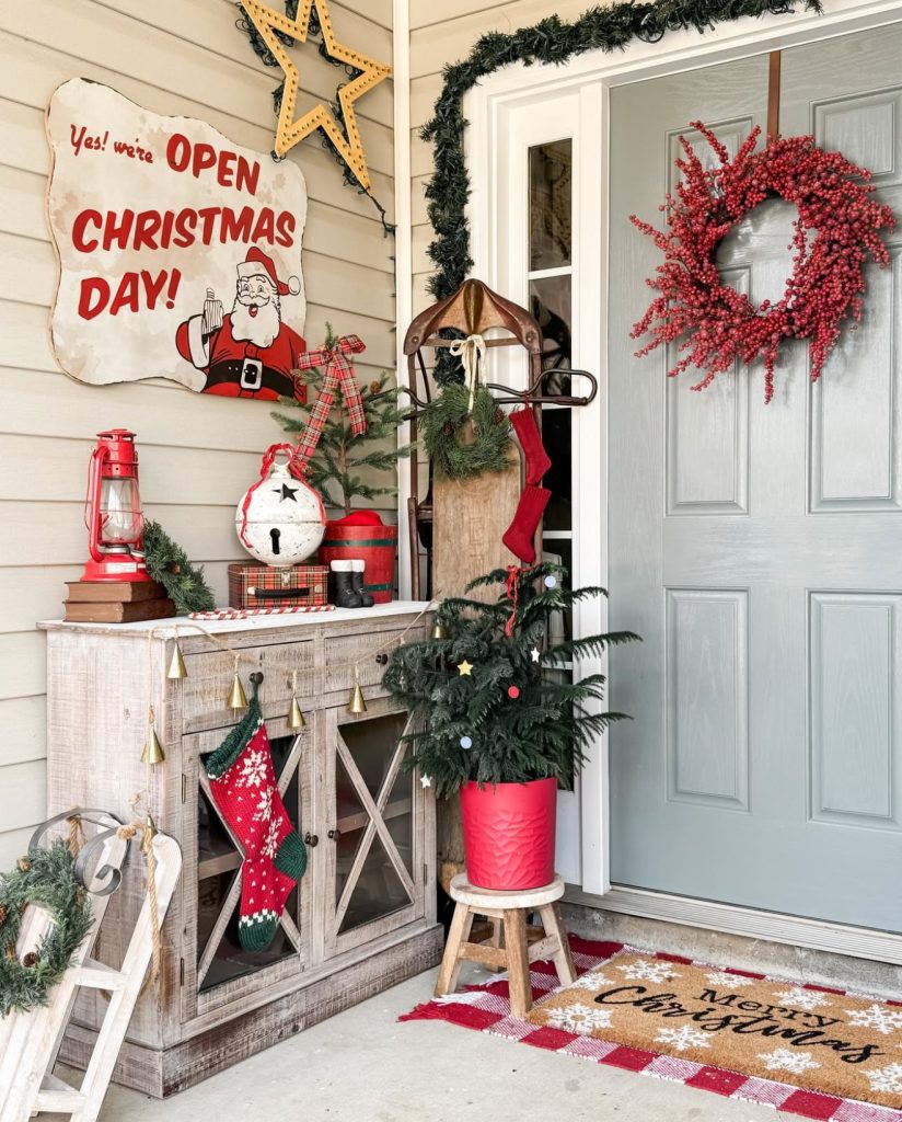 Vintage country style Christmas porch