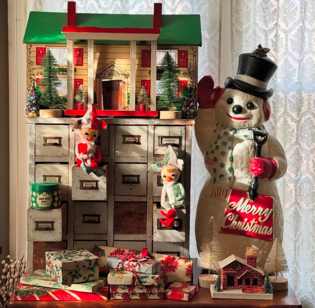 Snowman and Elf Display