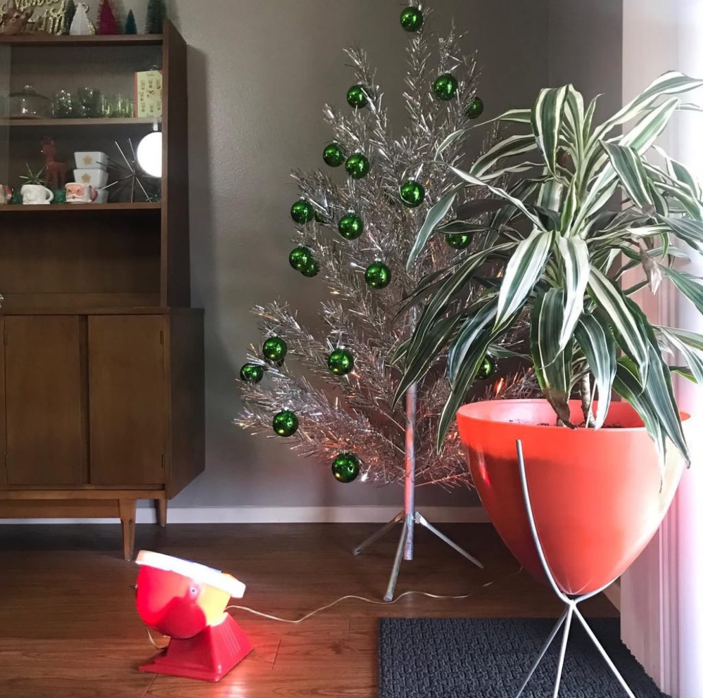 Aluminum Christmas Tree with Green Ornaments