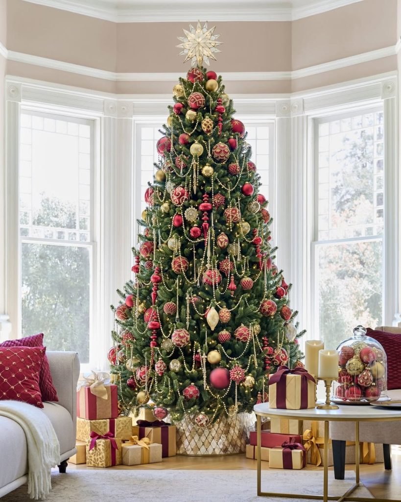 Red and gold elegant Christmas tree