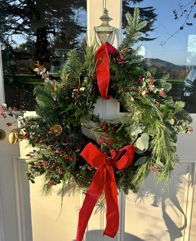 Classic red and green wreath