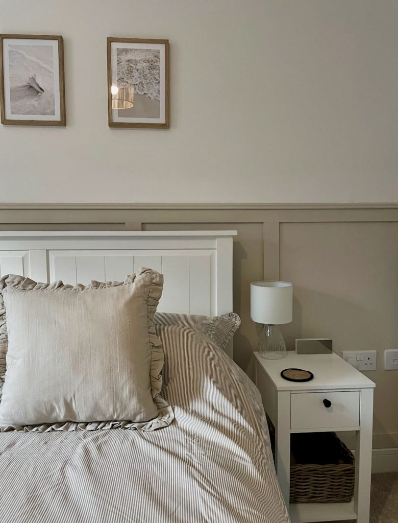 Bedroom with classical and modern elements