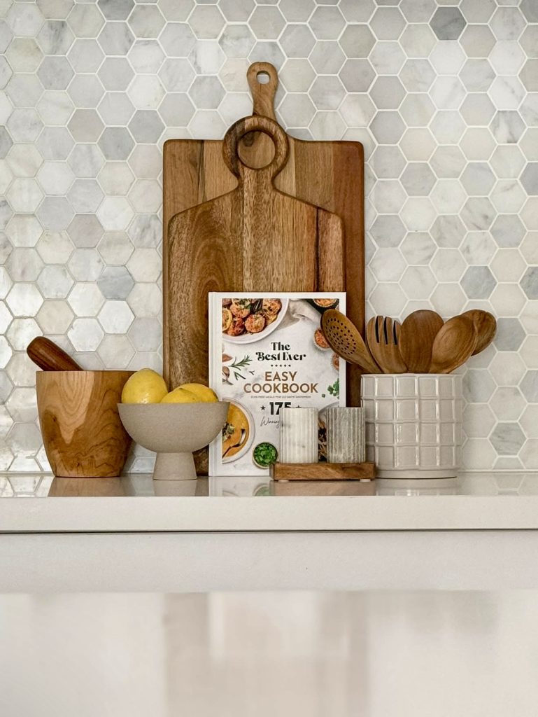 Modern organic kitchen with layered wood