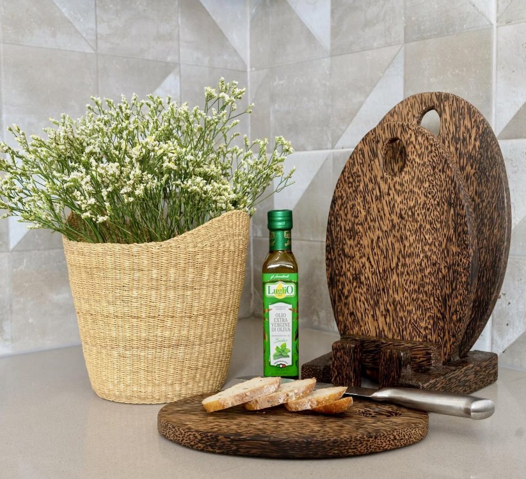 Kitchen with bold wood textures and organic style
