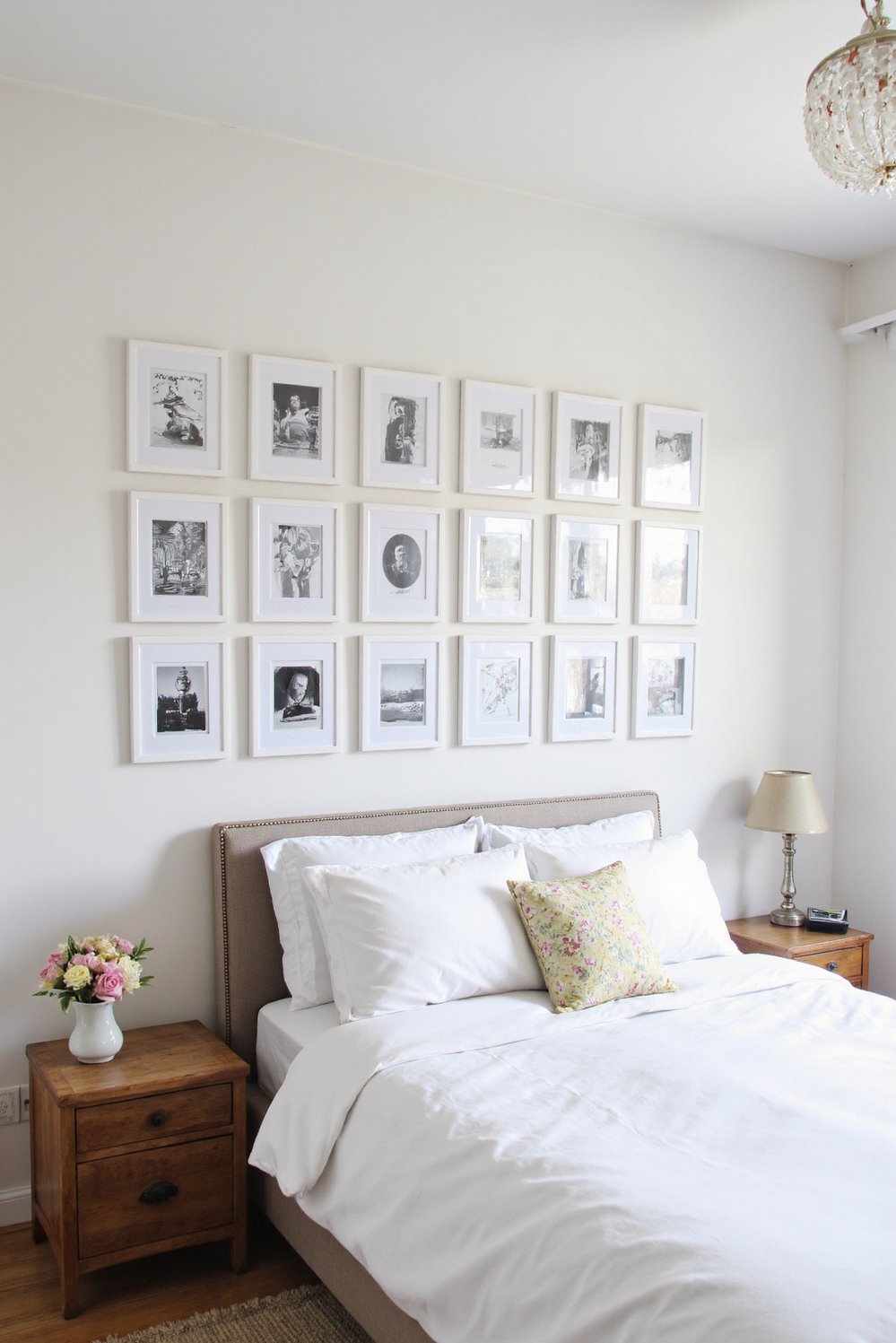 White bedroom decor ideas - Gallery Wall Elegance: Personal Touches in White Bedrooms - White bedroom with photo gallery wall