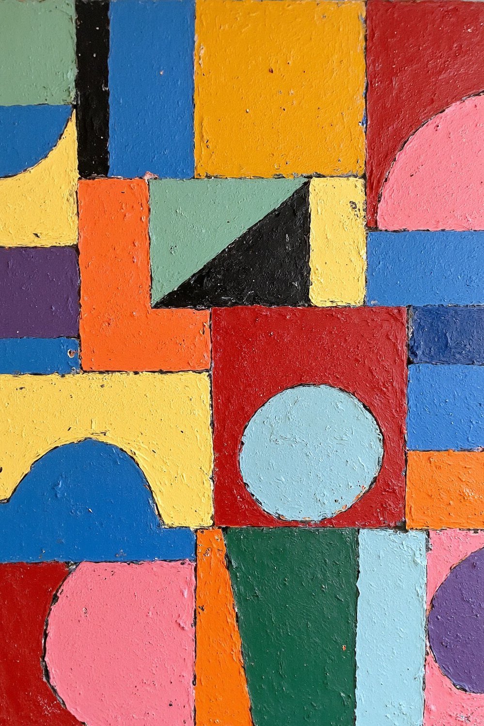 Hand painted wall pattern - Vibrant Geometric Paint Patterns On Wall - Hand-painted wall patterns: geometric shapes and organic forms...