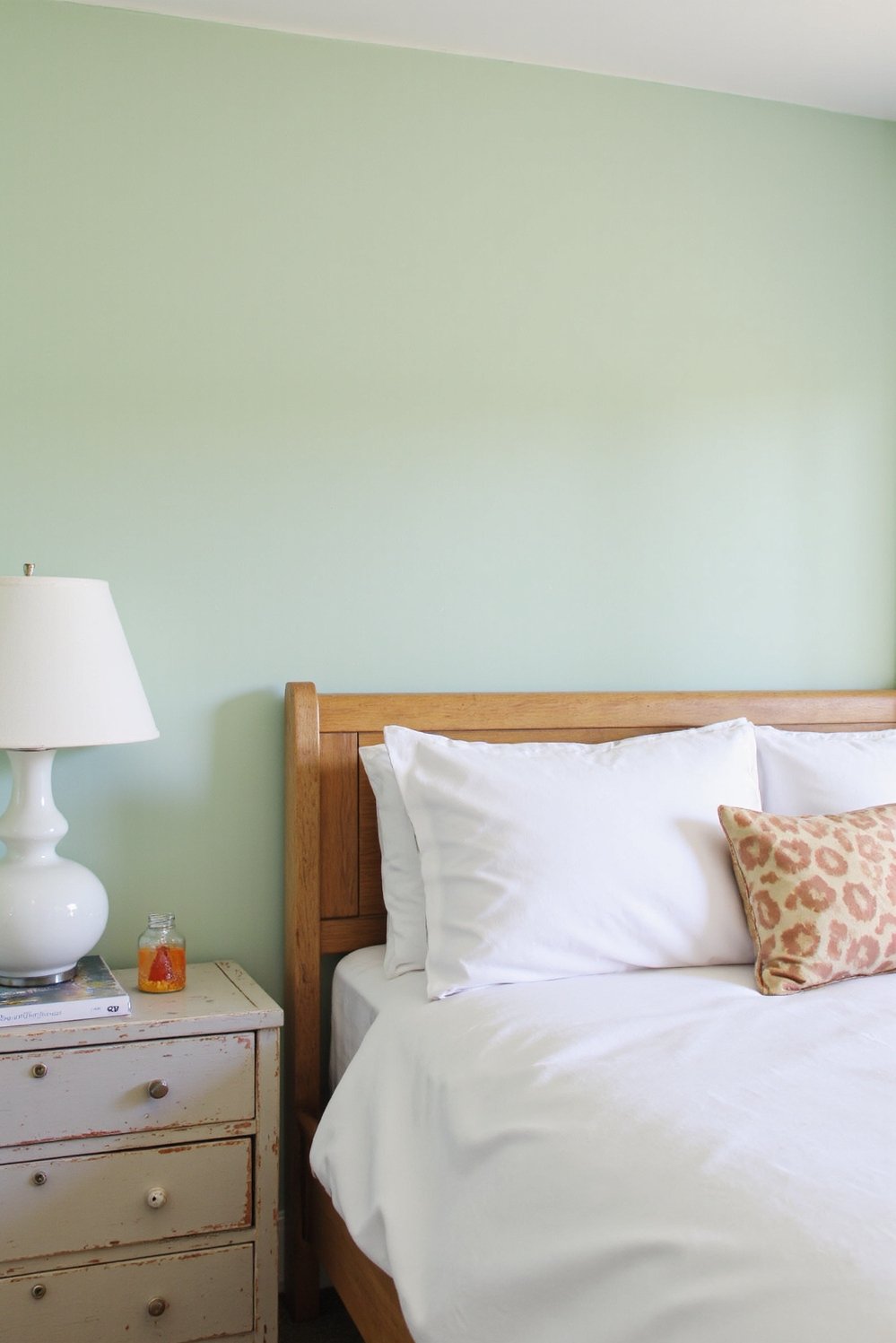 27 Refreshing Green Bedroom Ideas for a Relaxing Sleep