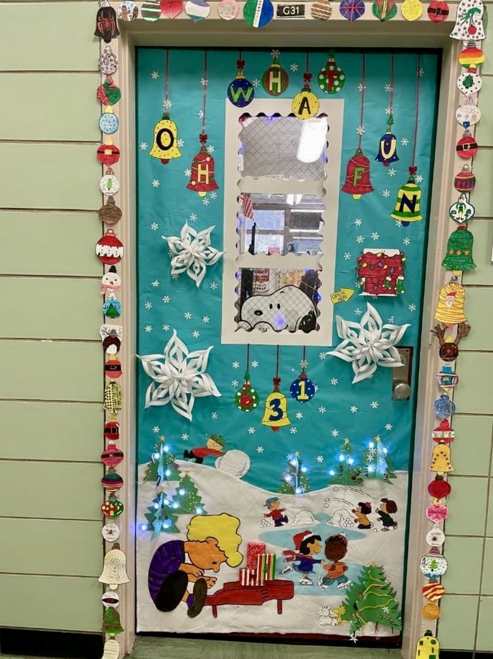 30 Creative Winter Door Decoration Ideas to Inspire Holiday Cheer in Your Classroom
