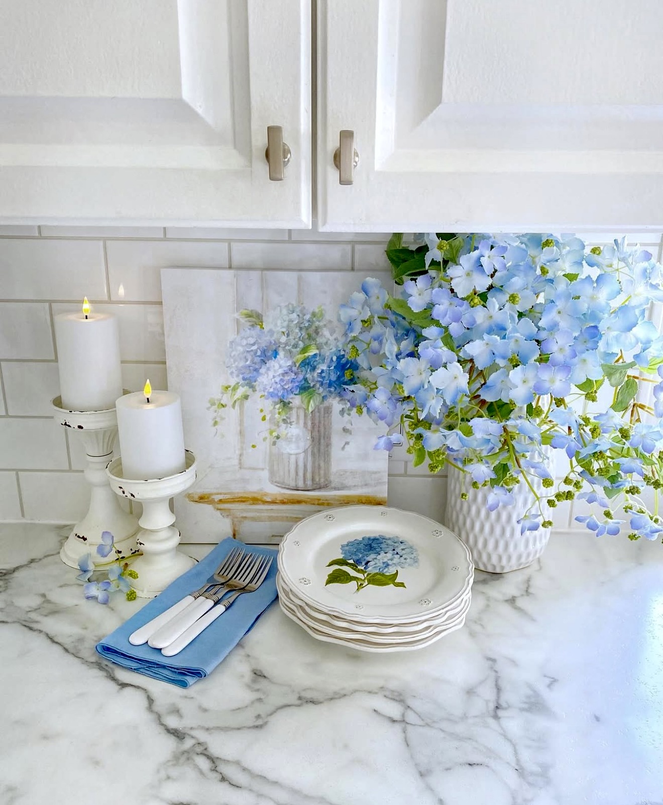 25 Stylish Kitchen Countertop Decor Ideas to Instantly Refresh Your Space 25 Stylish Kitchen Countertop Decor Ideas to Instantly Refresh Your Space