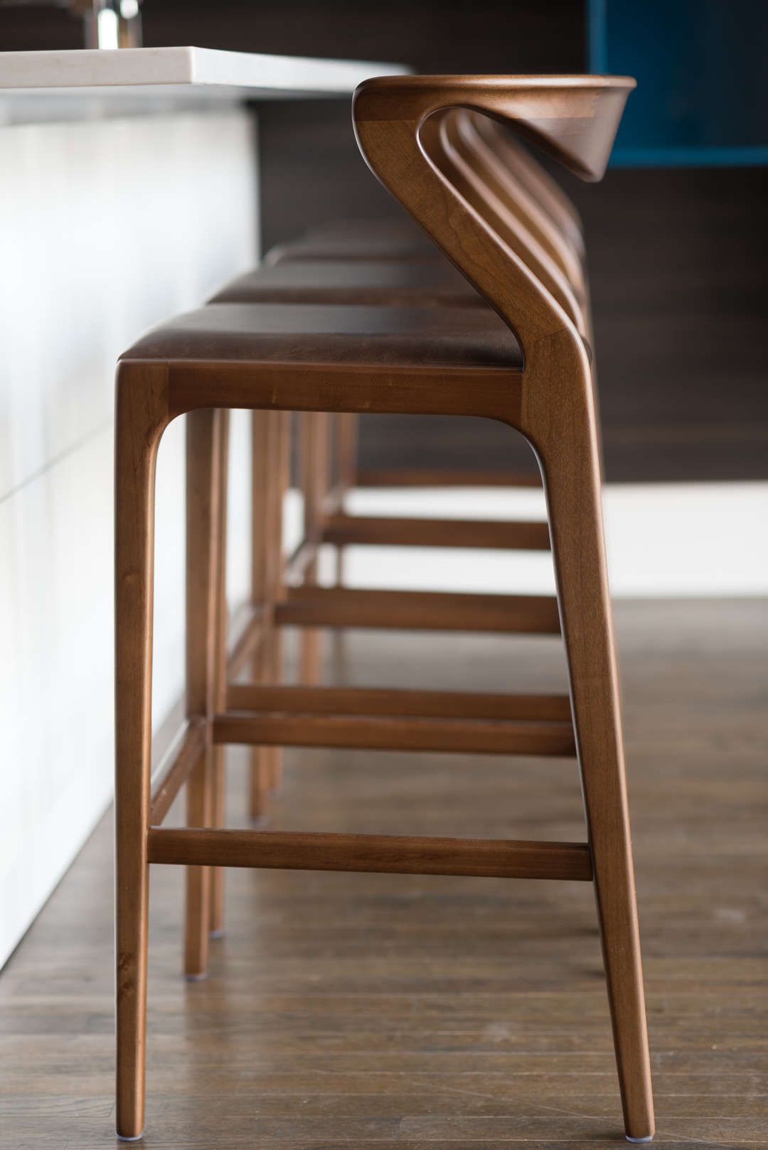 Choosing the Perfect Kitchen Stools for Your Home: Style, Comfort, and Functionality Choosing the Perfect Kitchen Stools for Your Home: Style, Comfort, and Functionality