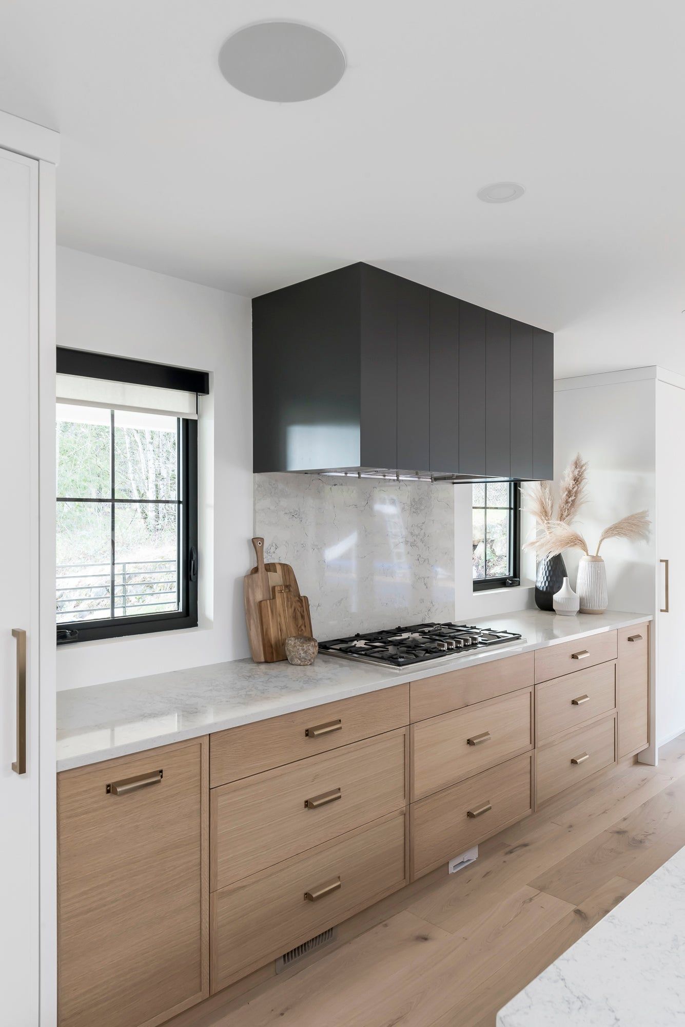 modern farmhouse kitchens